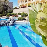 Golf Park , 1 Bedroom Pool View Nyaraló *
