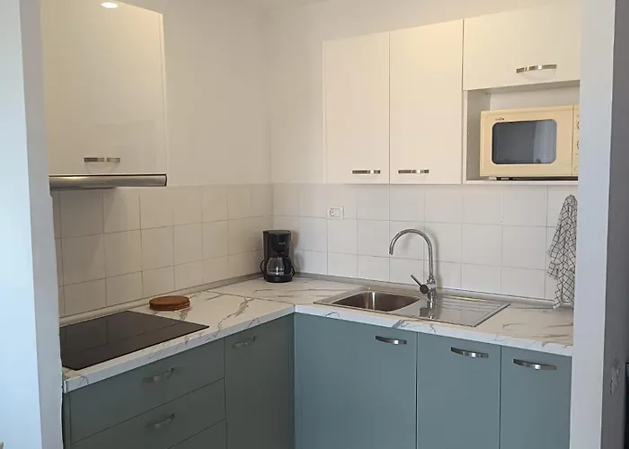 Golf Park , 1 Bedroom Pool View *