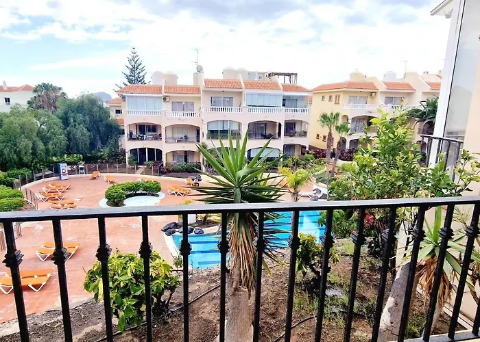 Golf Park , 1 Bedroom Pool View Σπίτι διακοπών *