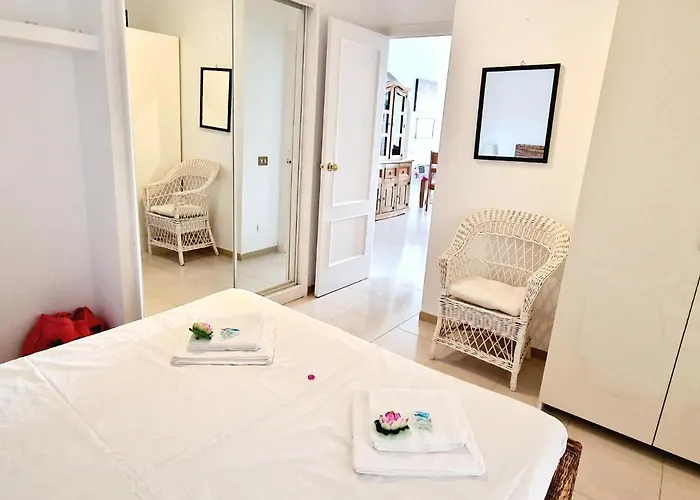 Golf Park , 1 Bedroom Pool View